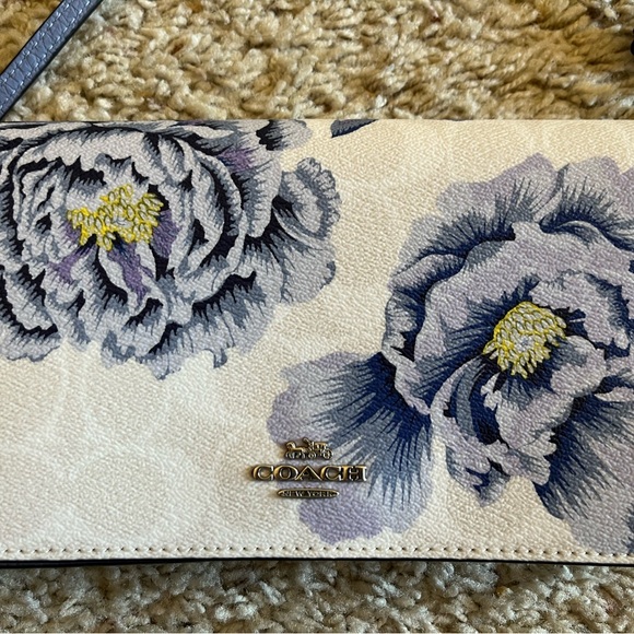 Anna Fold Over Crossbody Clutch Wallet in Signature Canvas/Kaffe Fassett Print - Picture 2 of 4